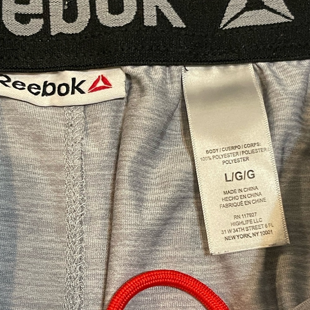 Mens Reebok Gray Running Workout Shorts Size Large Drawstring Stretch Waist - Picture 3 of 6